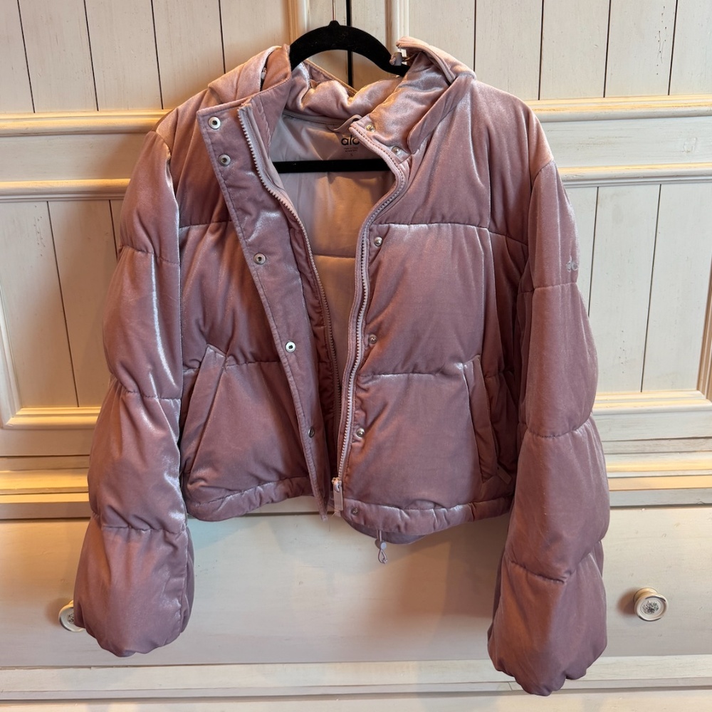 Alo Cropped Puffer